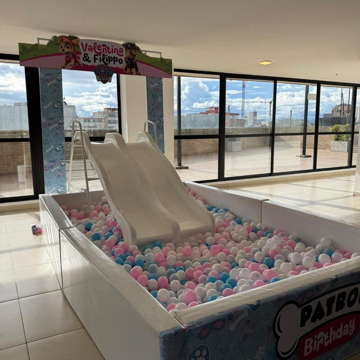 Piscina-de-pelotas